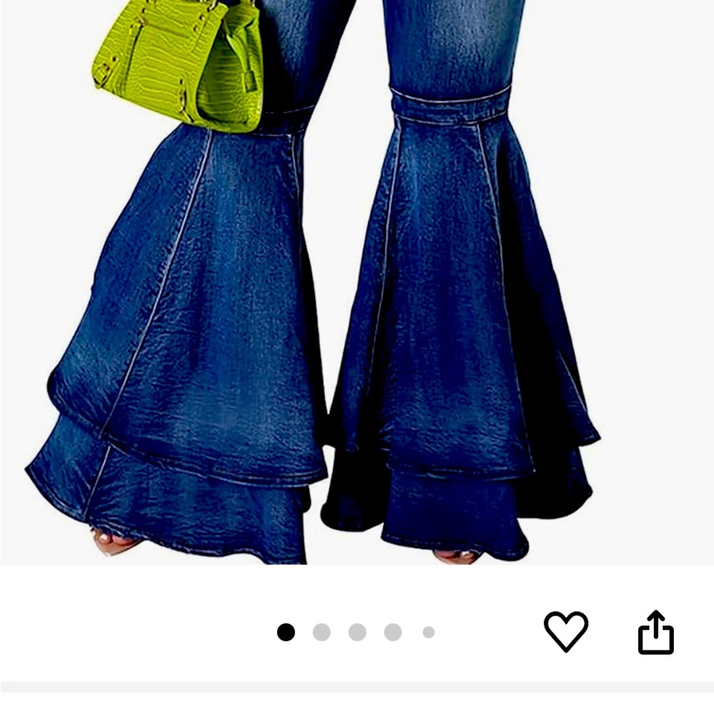 Butterfly bell stretch jeans for a curvy figure 
Large /blue💙